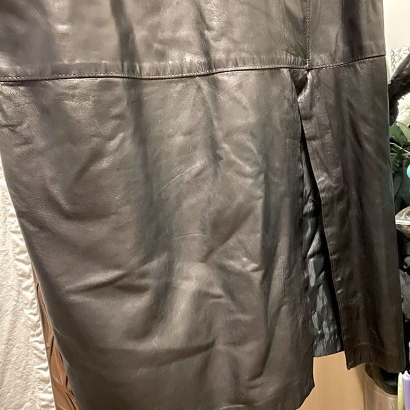 𝅺genuine Soft Leather Black Long Skirt With Front Side Slit   - Picture 4 of 9